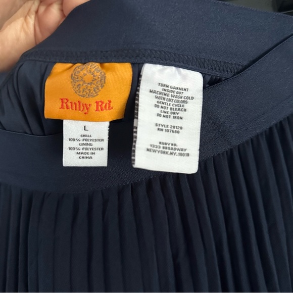 Ruby Rd. Navy Pleated Elastic Waist Maxi Skirt Size L NWT - Picture 4 of 7